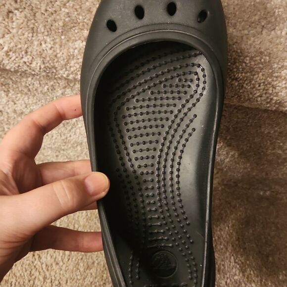 Crocs Women's "Kadee" Black Ballet Flats Size 8 - Picture 9 of 10